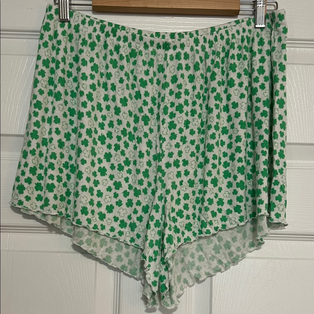 ❤️final sale! Aerie Clover Print sleep Shorts